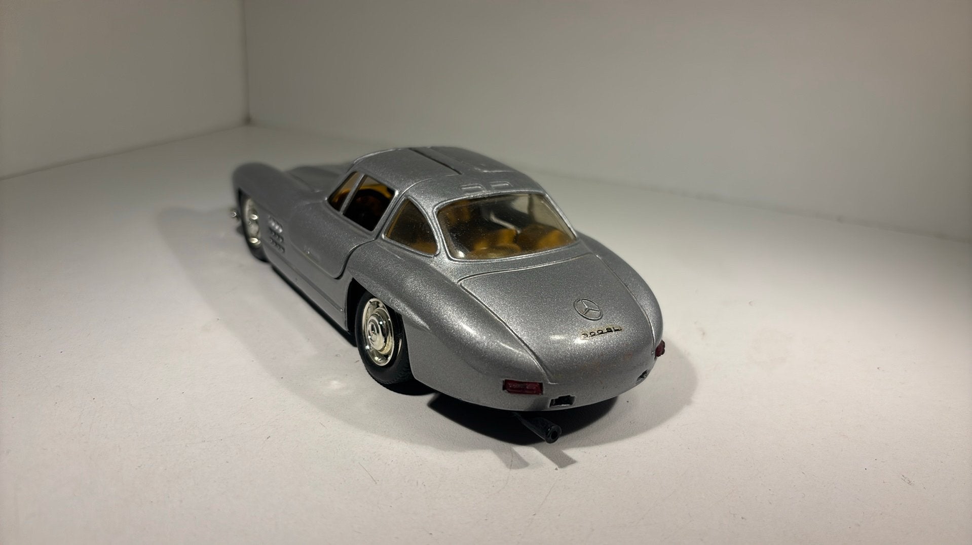 Mercedes 300 sl revell 1.25, Hobby en Vrije tijd, Modelauto's | 1:24, Revell, Ophalen of Verzenden, A, A