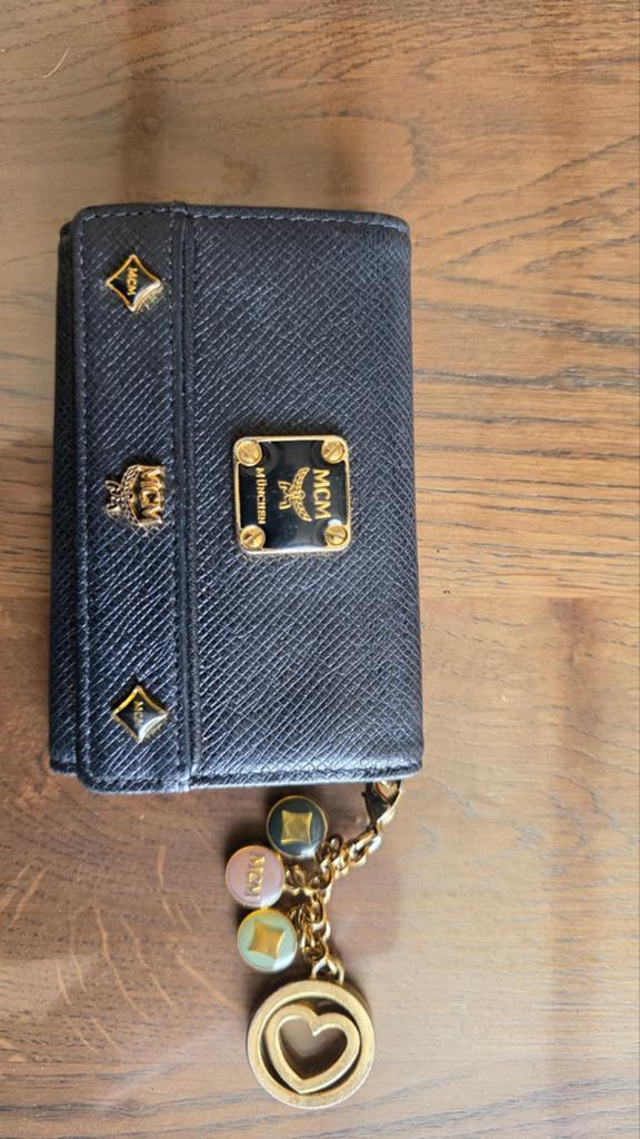MCM Sleutelhouder Zwart Leer met Gouden Details, Overige merken, Zwart, Ophalen of Verzenden, Zo goed als nieuw