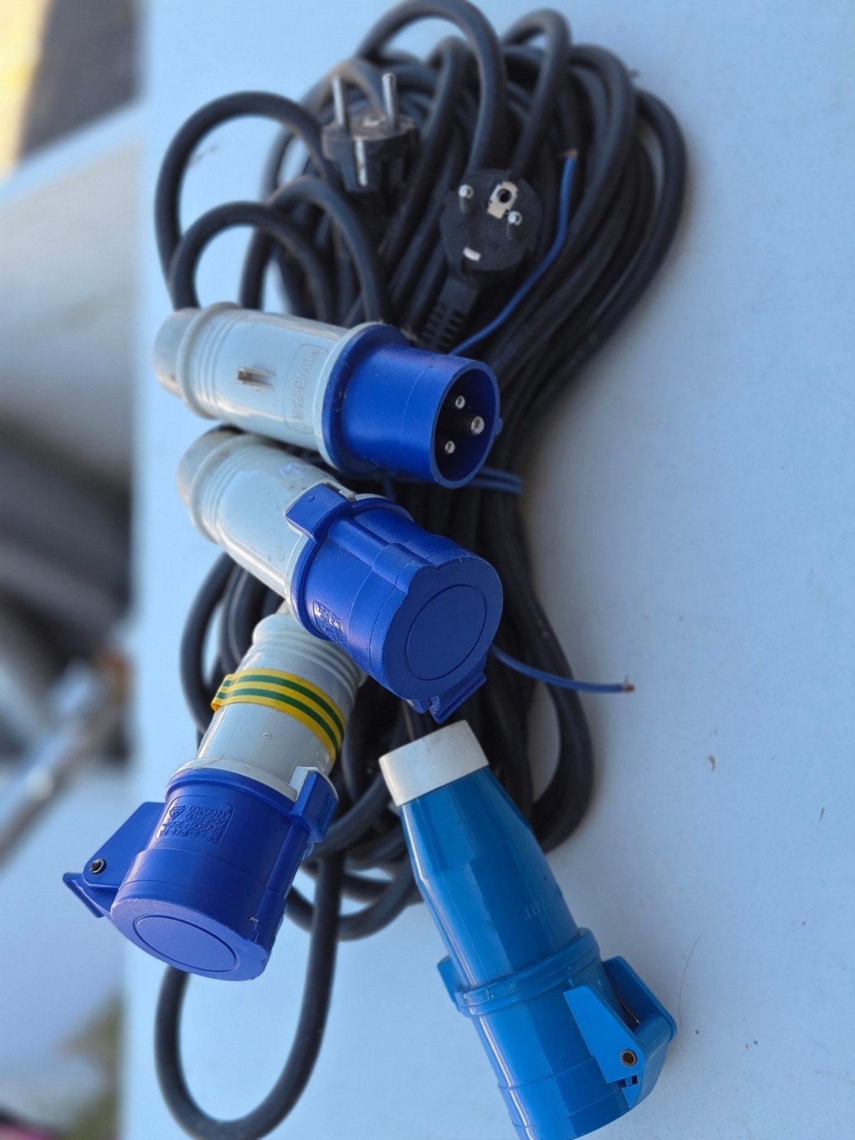 Verlengsnoer met diverse CEE en Schuko stekkers, Ophalen of Verzenden, Gebruikt, Overige merken, Kabel of Snoer