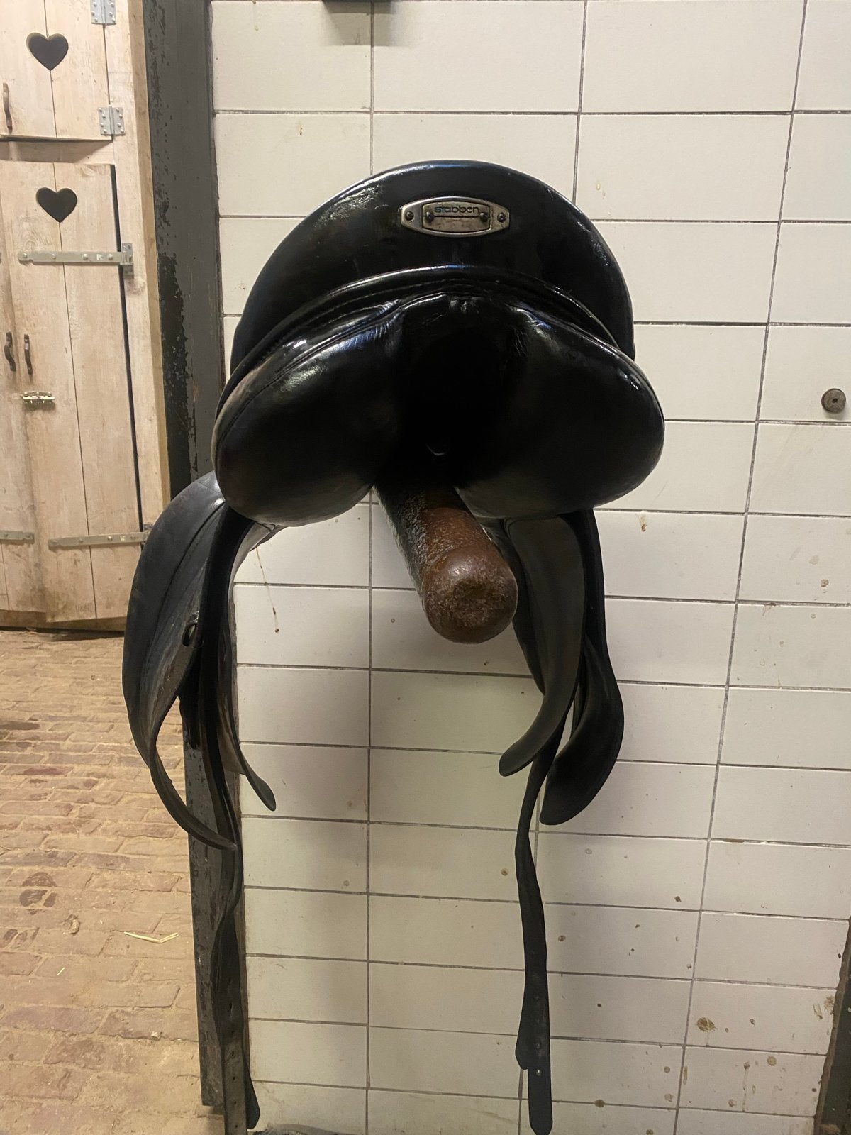 Dressuurzadel Stübben Maestoso de Luxe, 17 inch, medium boom, Dieren en Toebehoren, Gebruikt, Dressuur, Stubben, M (17 inch)