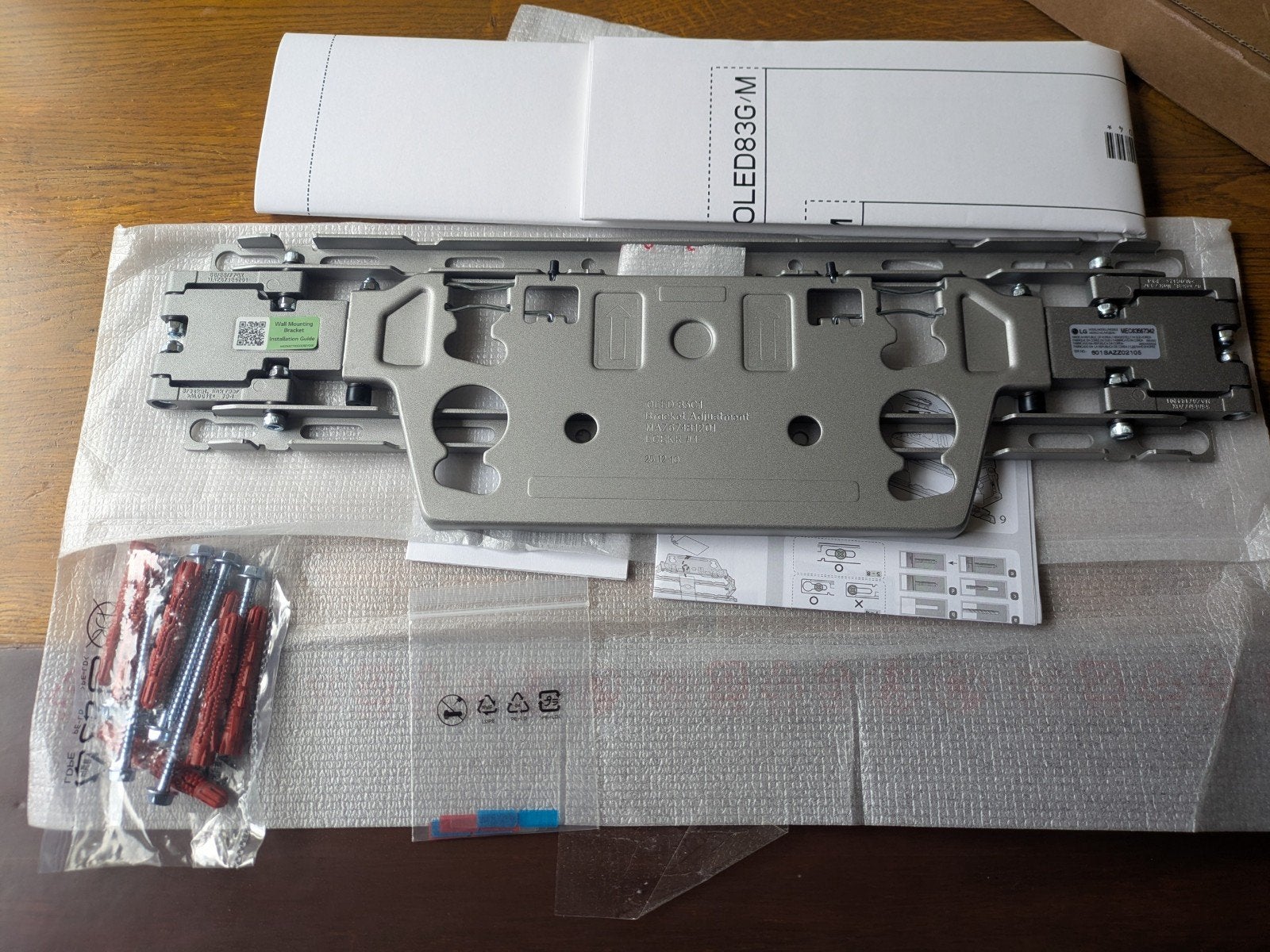 LG OLED TV Muurbeugel (MEC63567342) - Nieuw in doos, Ophalen of Verzenden