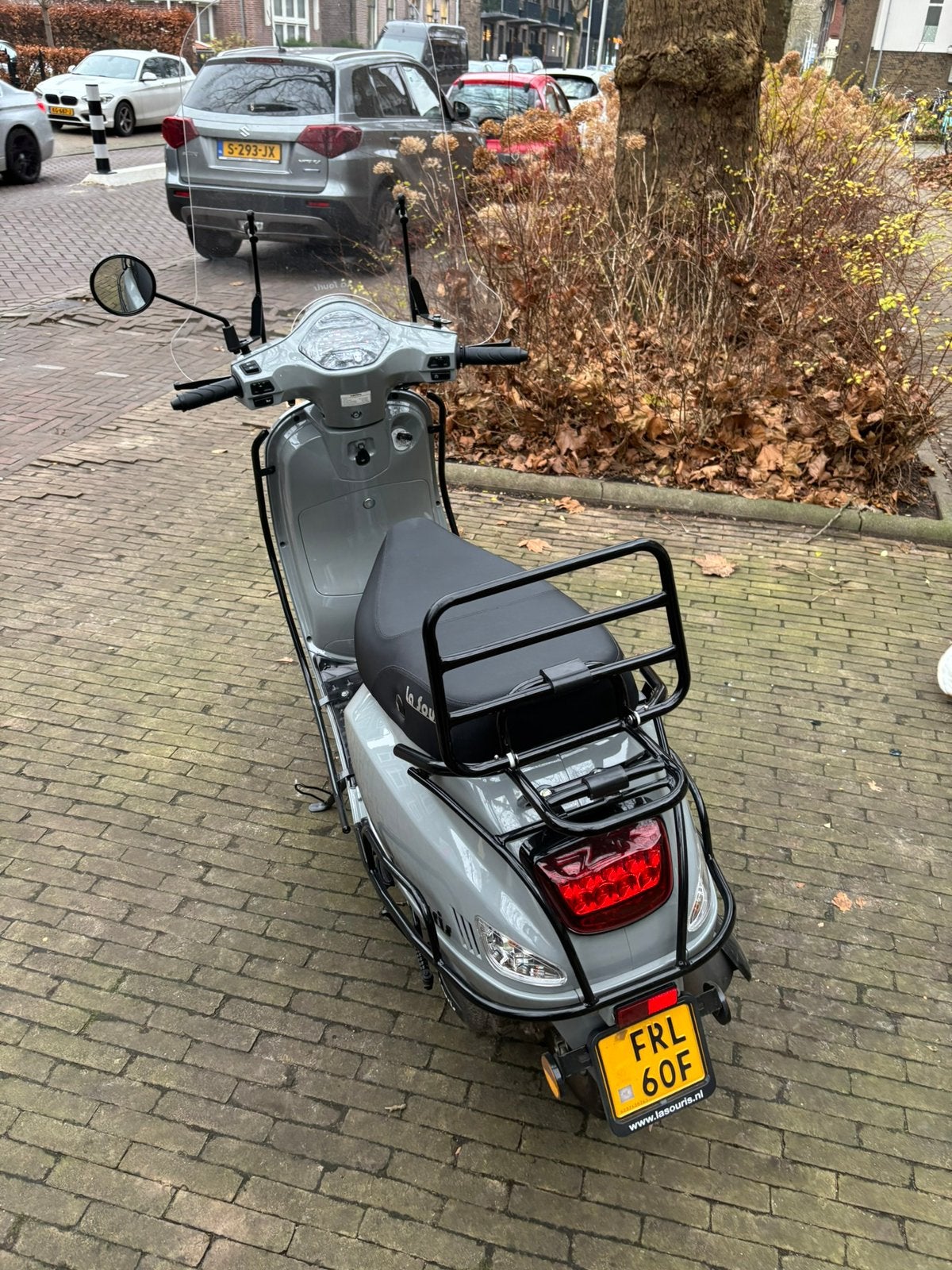 La souris, Ophalen, Gebruikt, Maximaal 45 km/u, Benzine