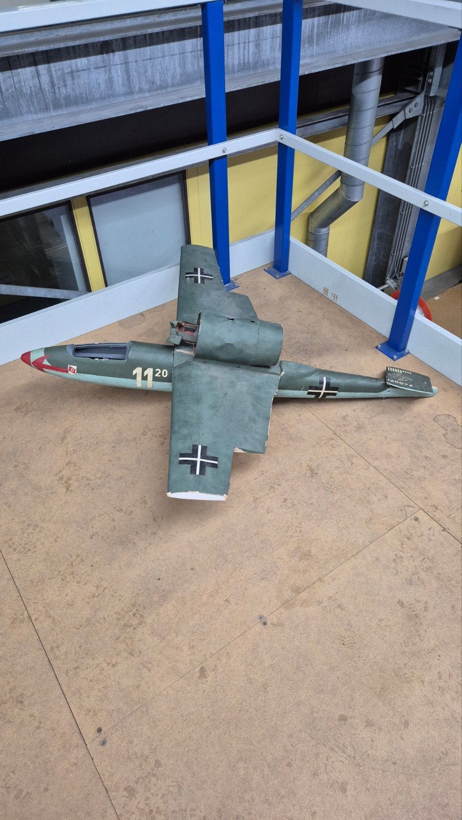Heinkel He 162 "Volksjäger", Hobby en Vrije tijd, Modelbouw | Vliegtuigen en Helikopters, Ophalen, Zo goed als nieuw, Groter dan 1:72