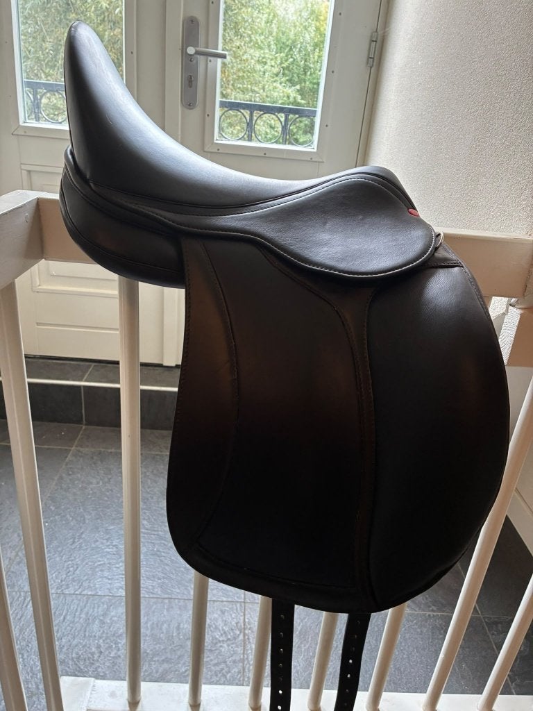 Edix tudor dressuurzadel bruin 17 inch, Gebruikt, Dressuur, M (17 inch), Ophalen of Verzenden
