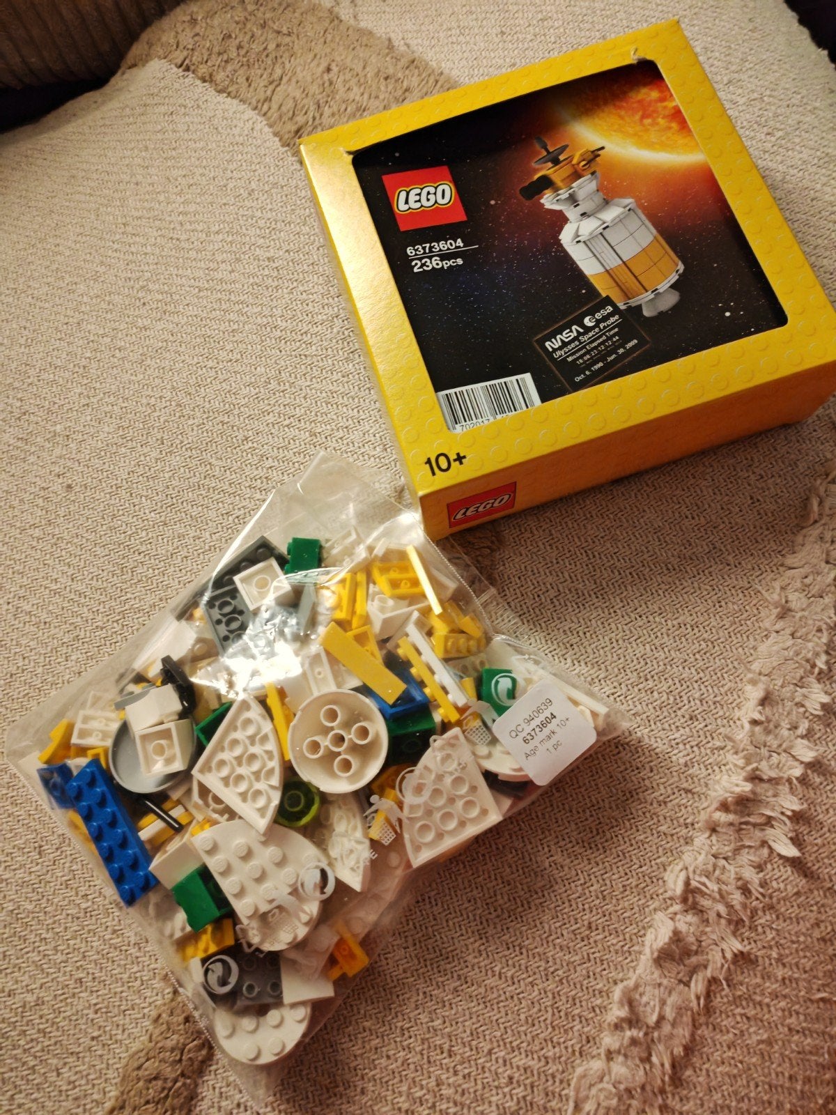 Lego 6373604 / 5006744 Ulysses Space Probe

Compleet met boe, Ophalen, Overige thema's, Lego, Zo goed als nieuw