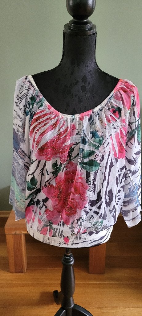 MISSY bloemen top met steentjes maat M 40 Nieuw, Maat 38/40 (M), Meerkleurig, Nieuw, Missy