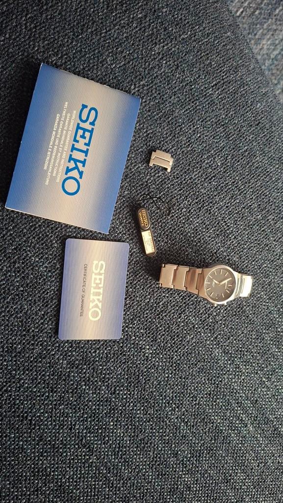 Seiko SDK056J Calendar RVS met Hardlex Crystal, Staal, Polshorloge, Ophalen of Verzenden, Zo goed als nieuw