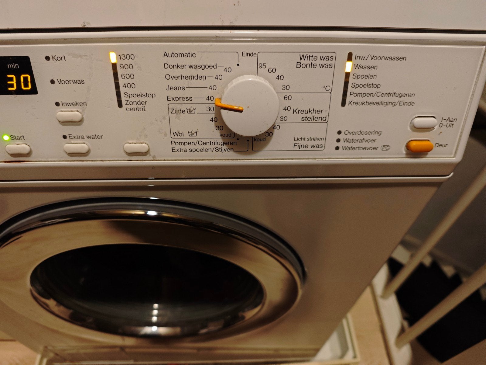 Miele W 3205 SoftCare System wasmachine - 6 kg, Ophalen, Gebruikt, Wolwasprogramma, Voorlader