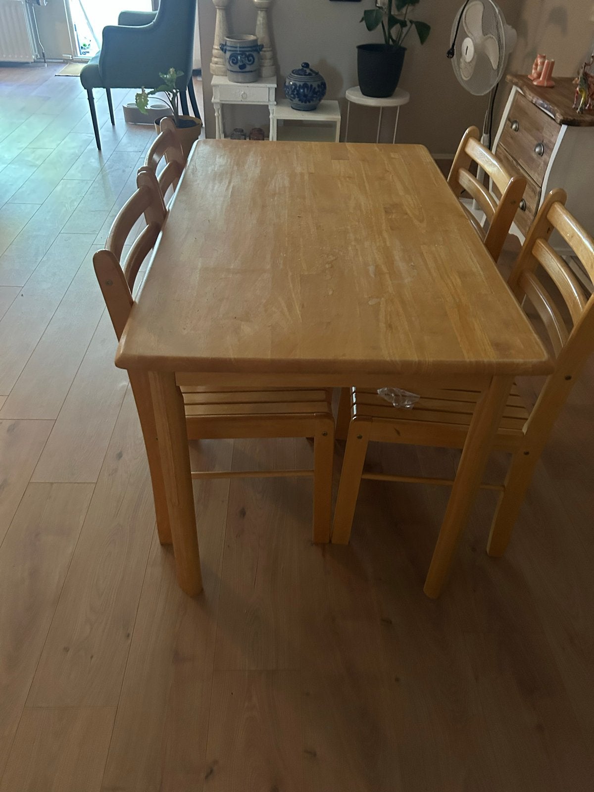Houten eettafel met 4 stoelen, Ophalen, Gebruikt, 100 tot 150 cm, 50 tot 100 cm