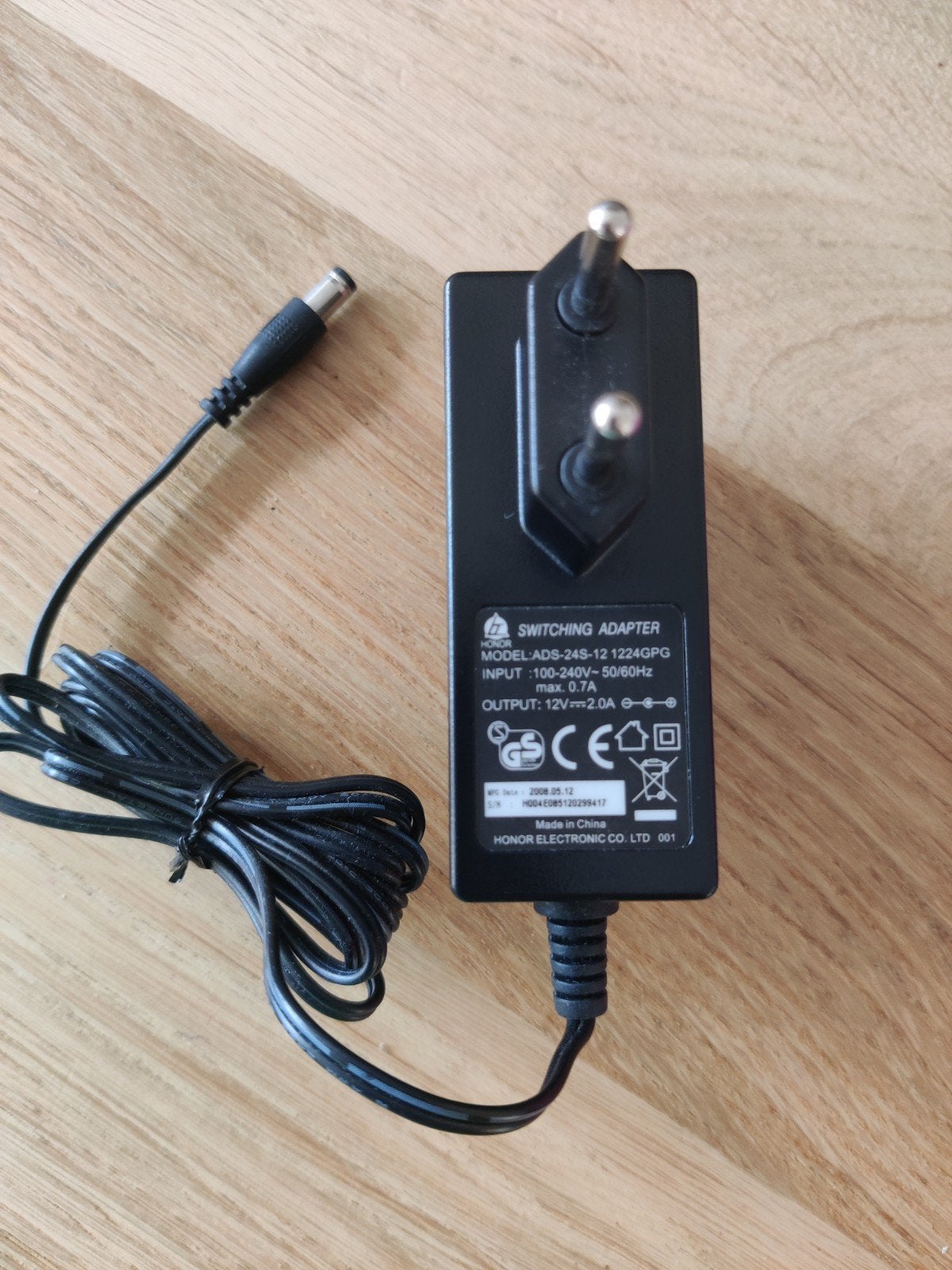 Schakeladapter 12V 2A - Universele Voeding, Ophalen of Verzenden