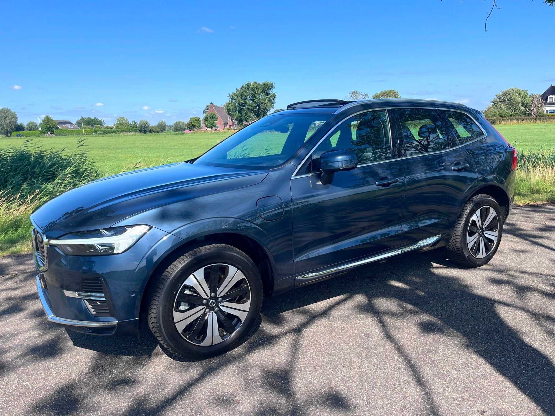 Volvo XC60 2.0 T6 Plug-in hybrid AWD Ultimate Bright, pano., Auto's, Gebruikt, Euro 6, 4 cilinders, 1969 cc