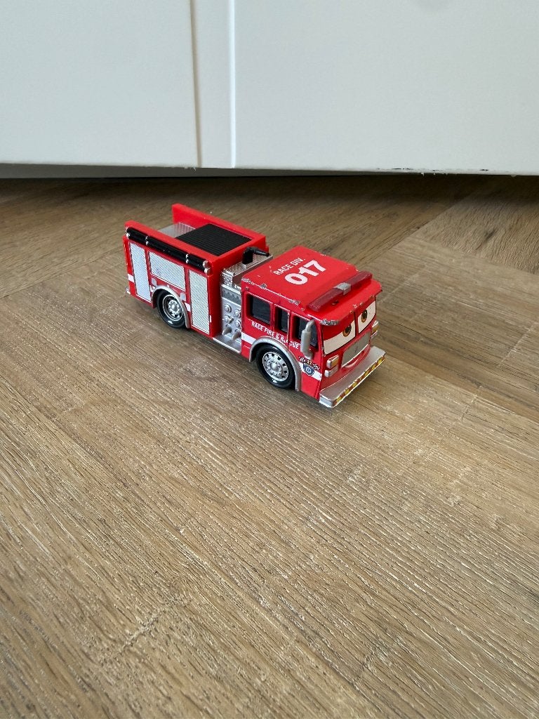 Heel goed Disney Cars diecast brandweer auto Race Div 017, Kinderen en Baby's, Speelgoed | Speelgoedvoertuigen, Ophalen of Verzenden