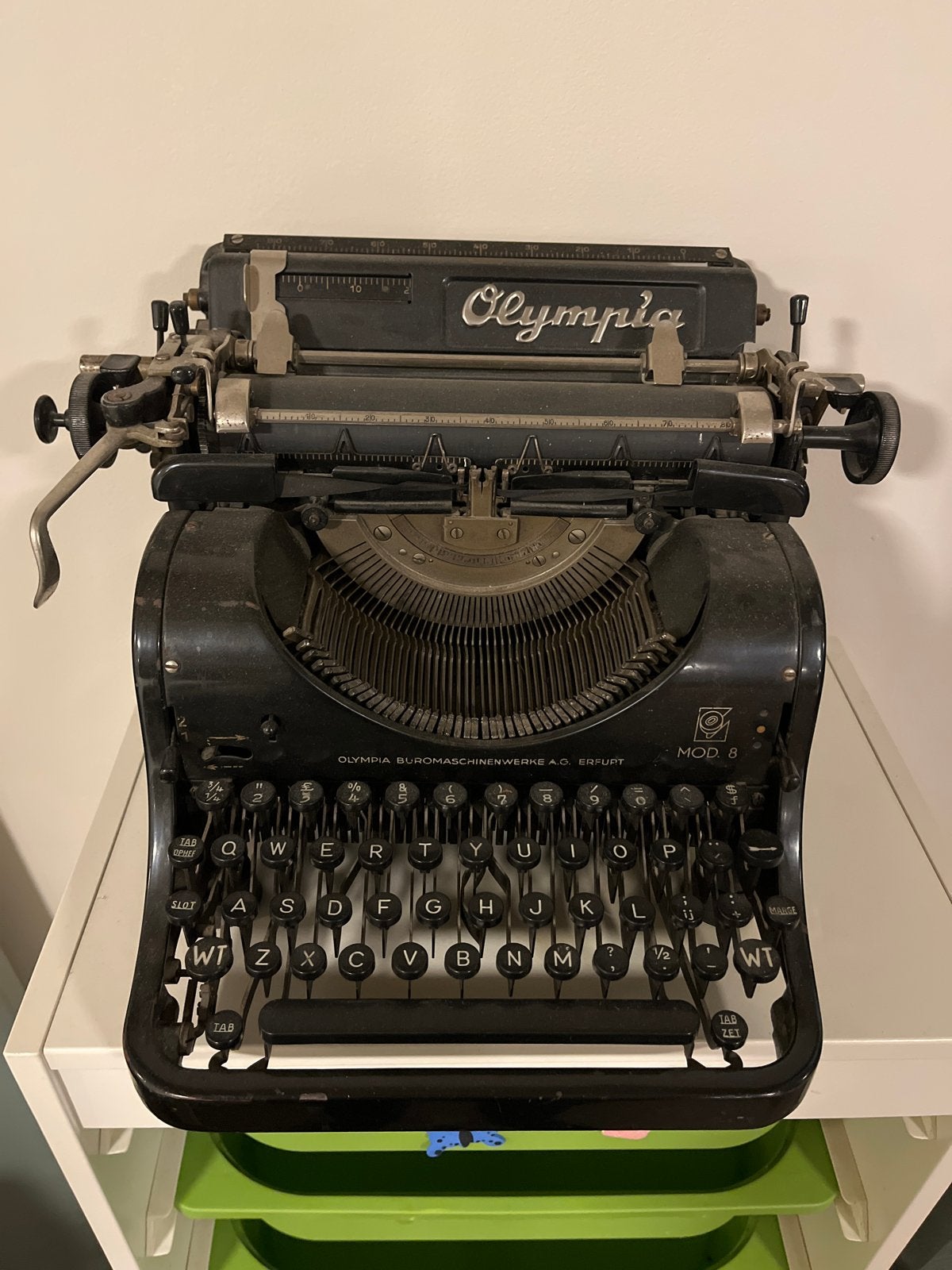 Antieke typemachine Olympia, Diversen, Typemachines, Ophalen of Verzenden