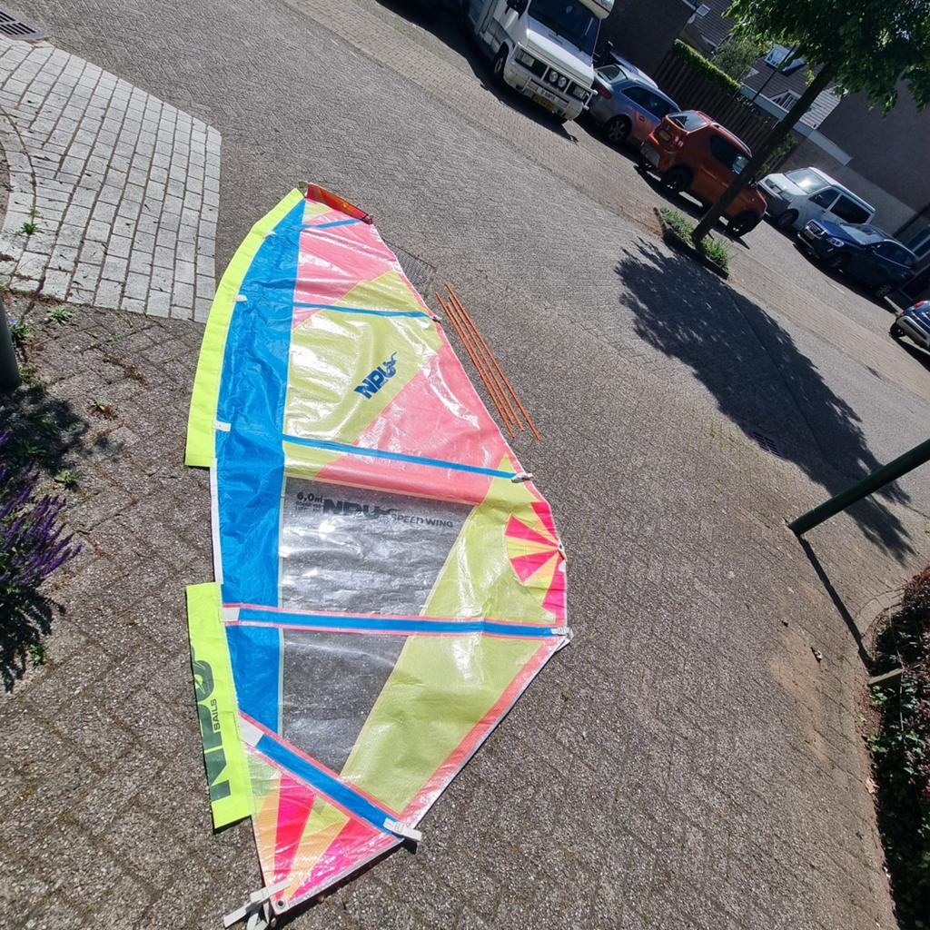 Surfzeil npu 6.0 incl. Deelbare mast/verlengers, Watersport en Boten, Windsurfen, Ophalen, Zeil