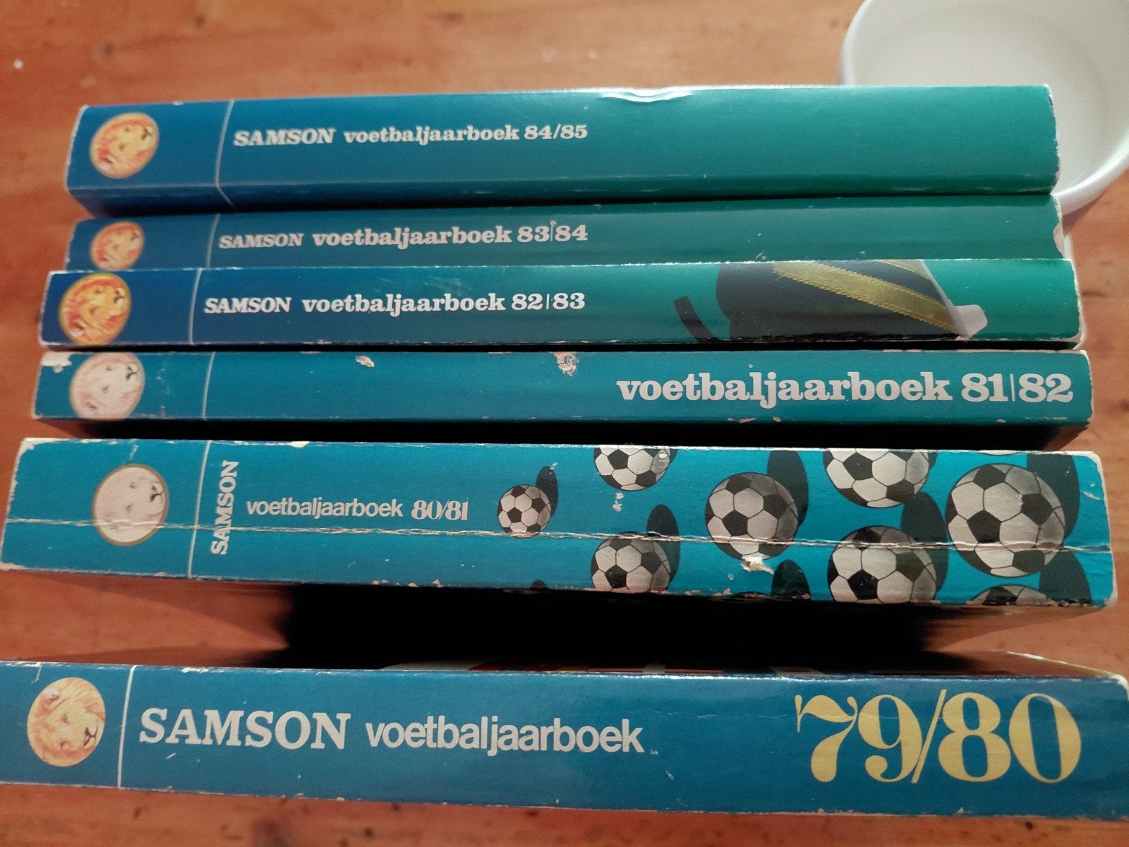 Samsung Voetbaljaarboeken 79/80 tm 84/85, Ophalen of Verzenden, Balsport