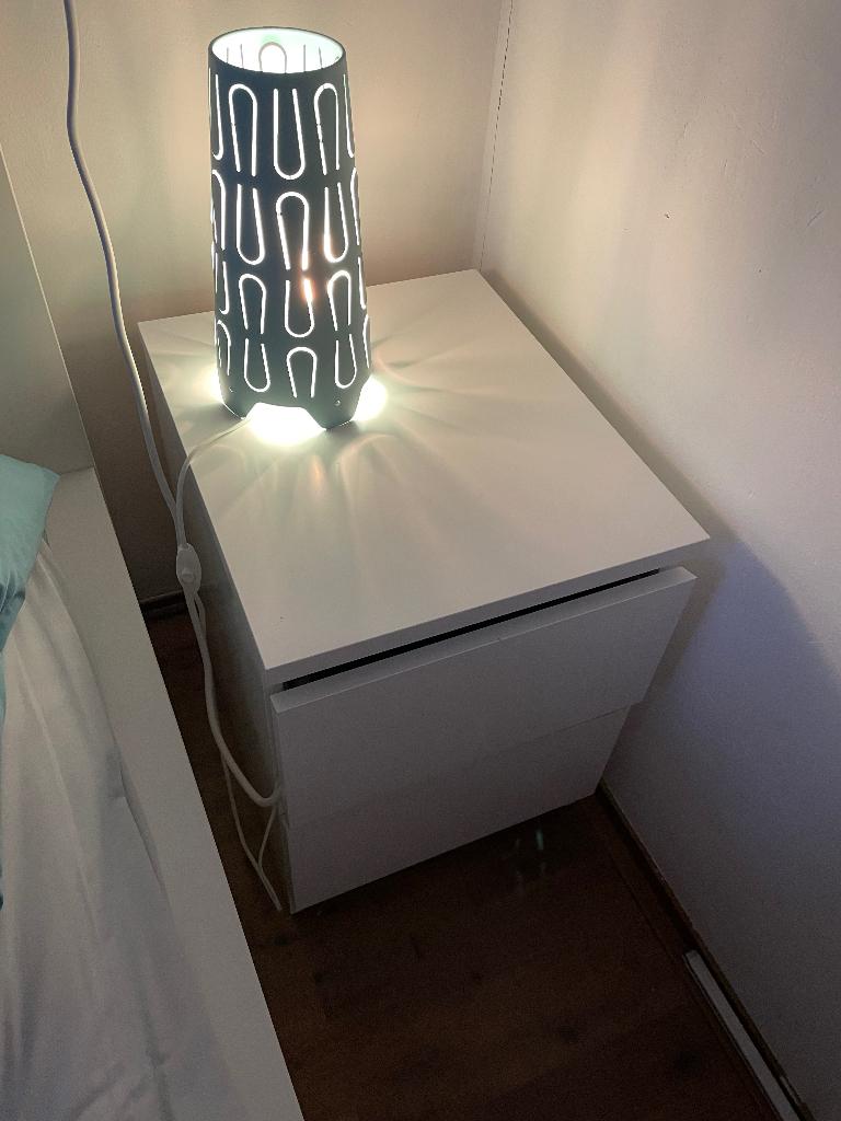 Malm nachtkastje, Ophalen, Gebruikt, Minder dan 45 cm, 55 tot 70 cm