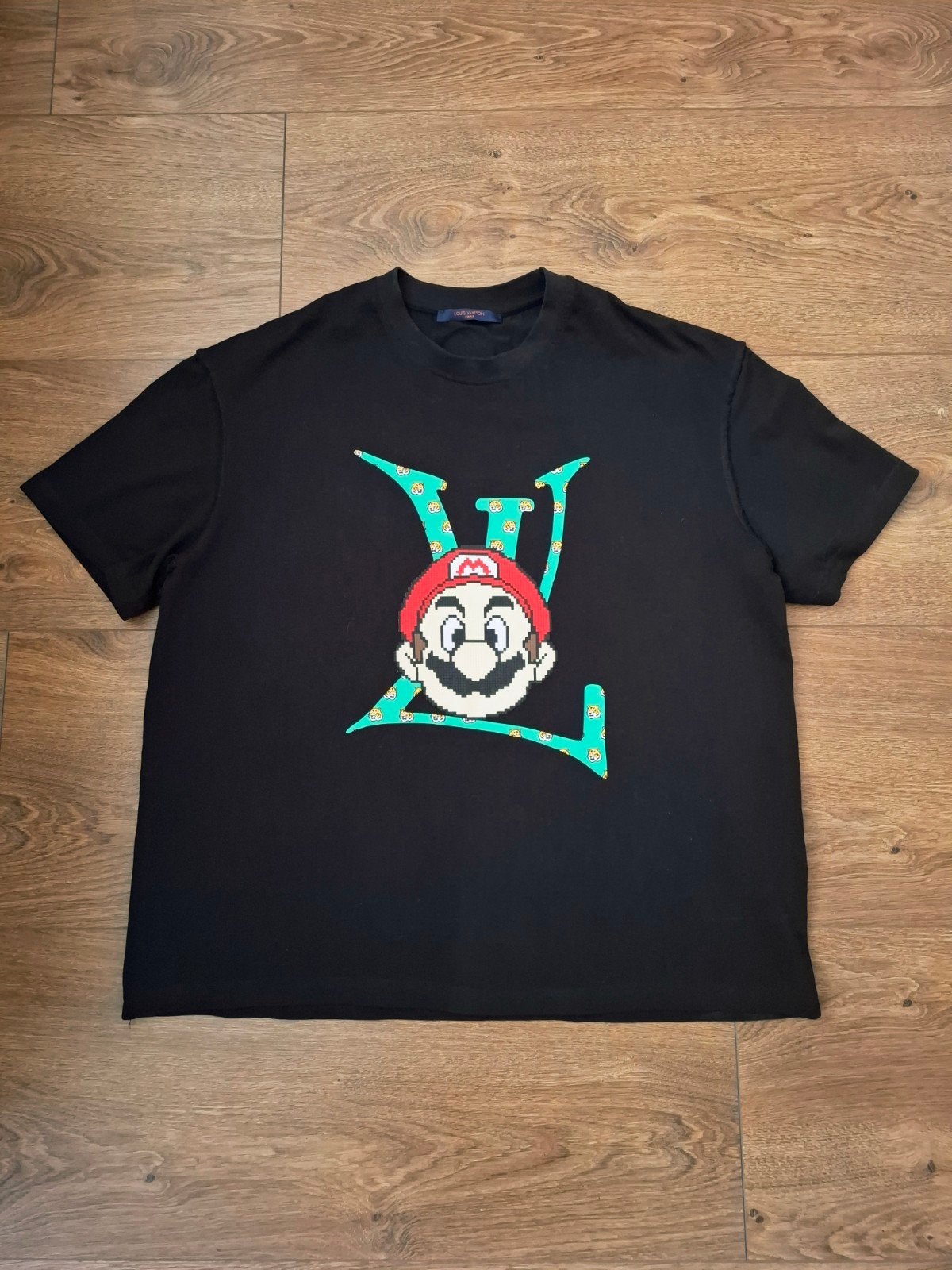 LV Super Mario t-shirt, Kleding | Heren, T-shirts, Verzenden, Zwart, Maat 56/58 (XL), Zo goed als nieuw