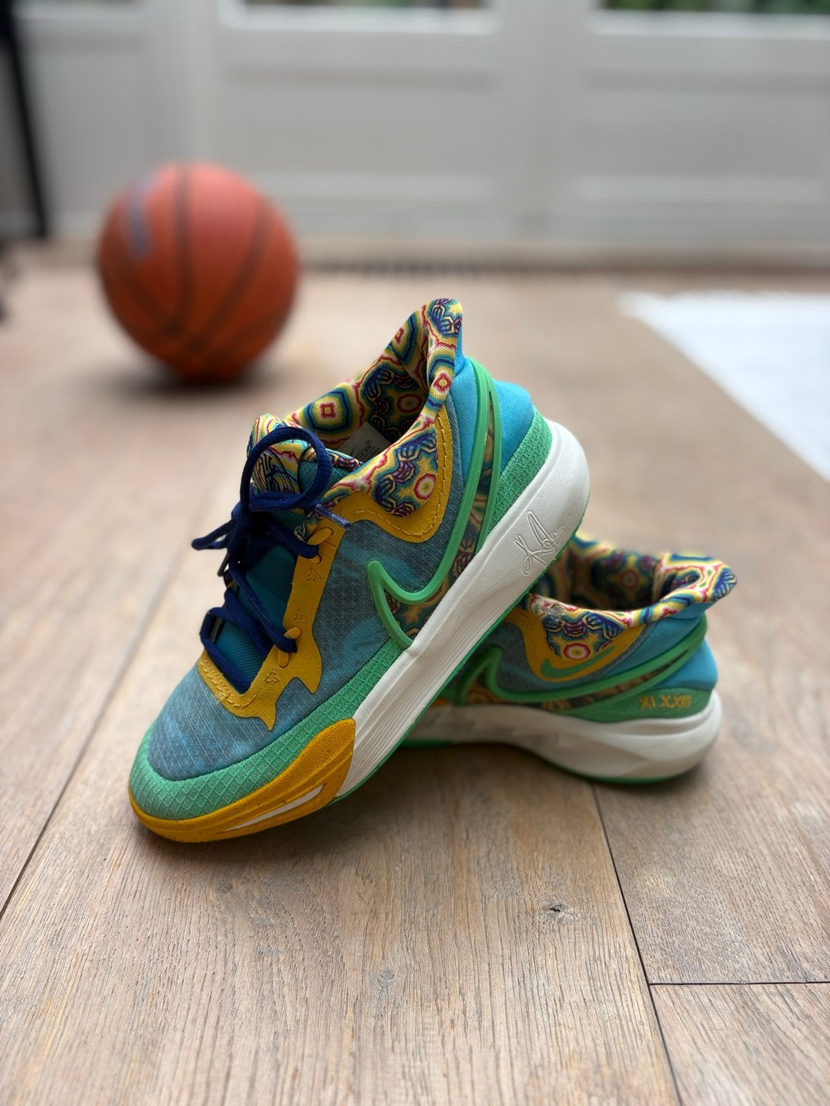 Nike Kyrie 8 GO SE GS Baltic Blue Multi-Color Kids Sneakers, Ophalen of Verzenden, Gebruikt, Jongen of Meisje, Sportschoenen