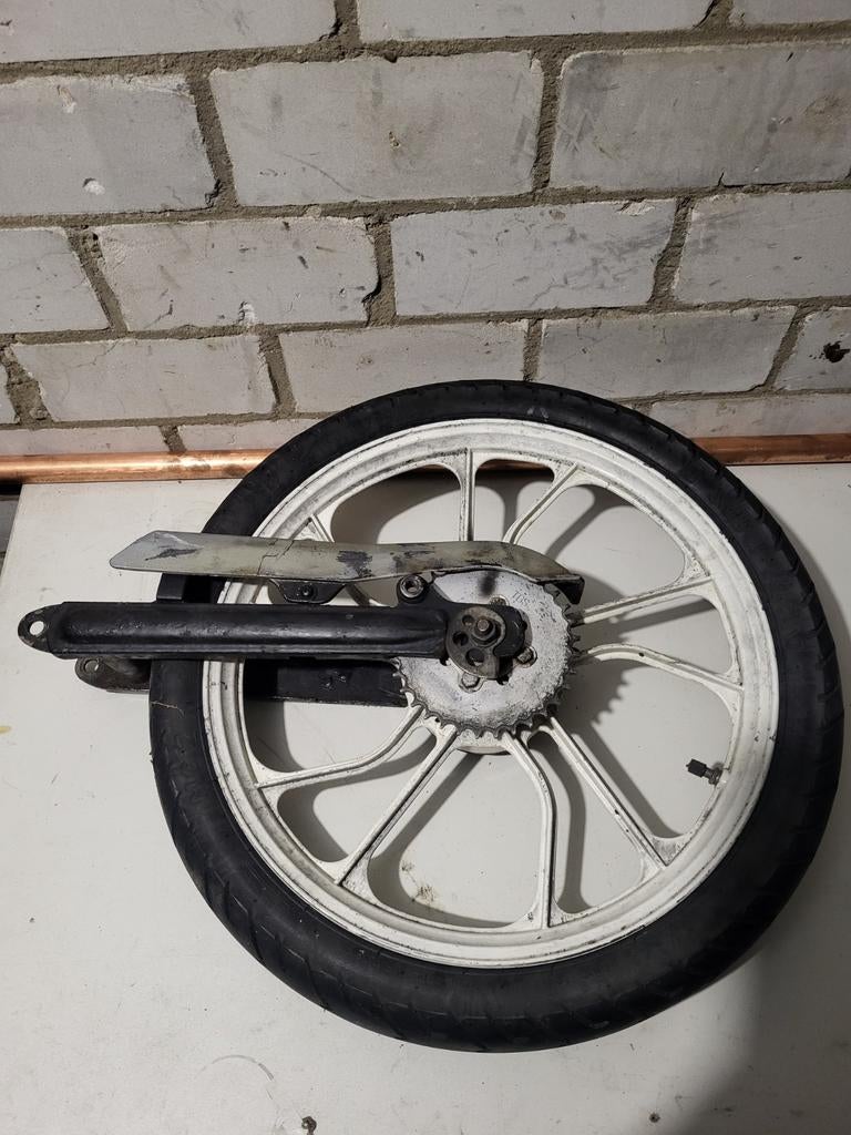 Tomos Onderdelen: Wielen, Voorvork, Achterbrug & Meer, Ophalen of Verzenden, Gebruikt, Overige typen, Overige merken