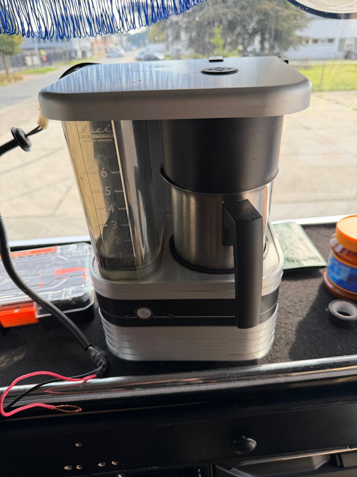 Scania koffiemachine 24V - Perfect voor onderweg, Gebruikt, Koffiemachine, Gemalen koffie, Ophalen of Verzenden