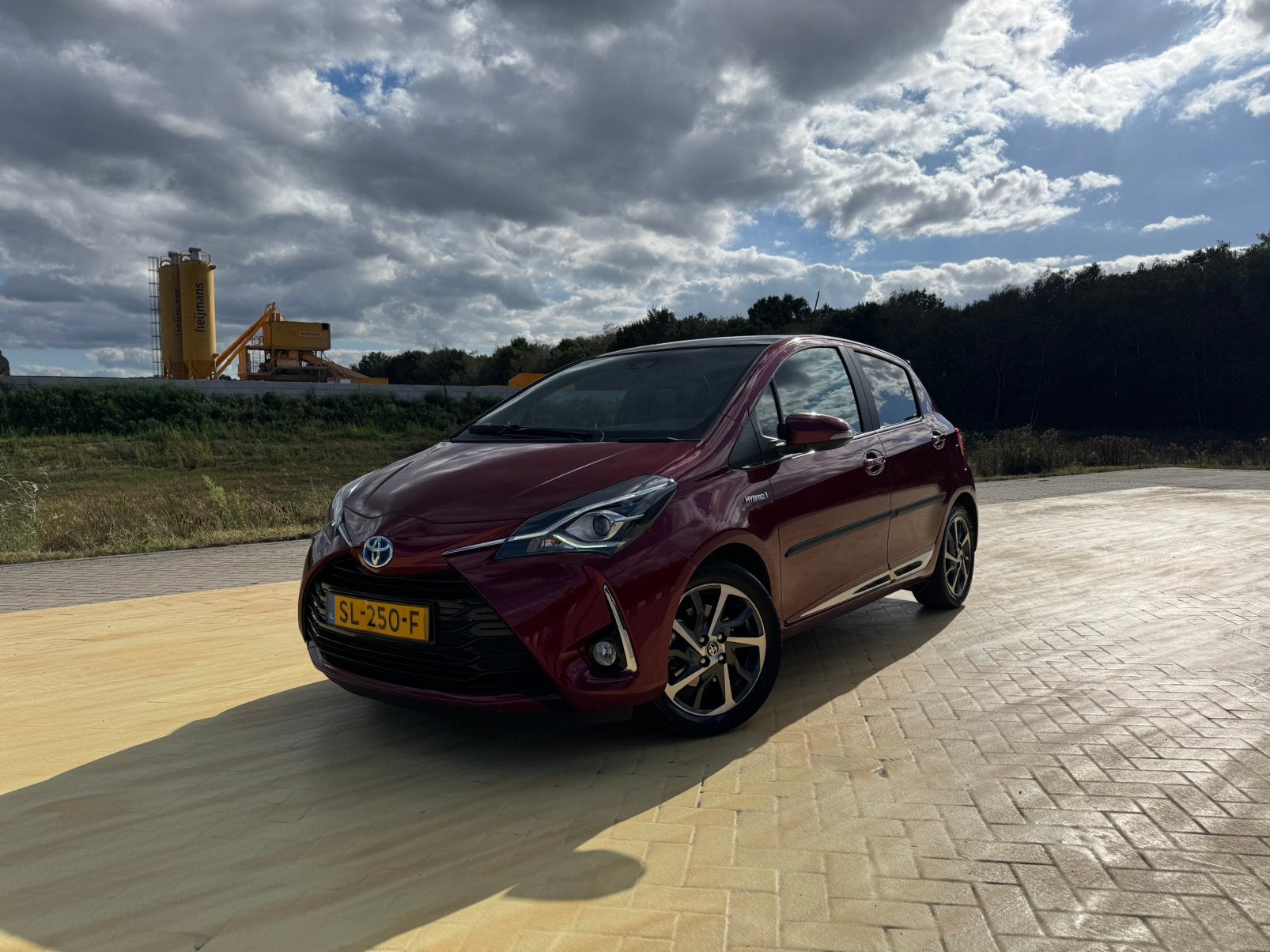 Toyota Yaris Premium 1.5 Hybrid 2018 2e eig 35.000 Km, Auto's, Toyota, 49 €/maand, Origineel Nederlands, Yaris, Te koop