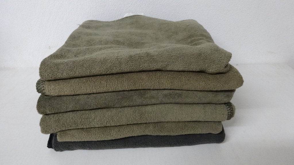 Microvezel handdoek, Ophalen of Verzenden, Landmacht, Nederland, Kleding of Schoenen