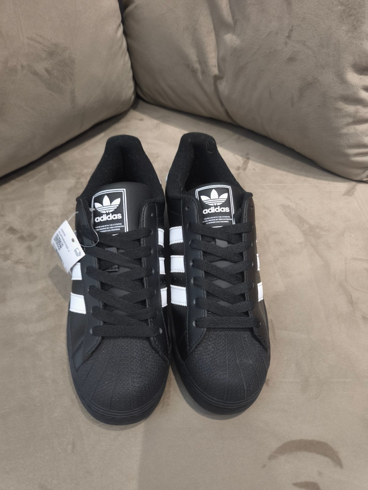 Nieuwe Adidas Superstar sneakers - Maat 46, Nieuw, Ophalen of Verzenden, Sneakers of Gympen, Zwart