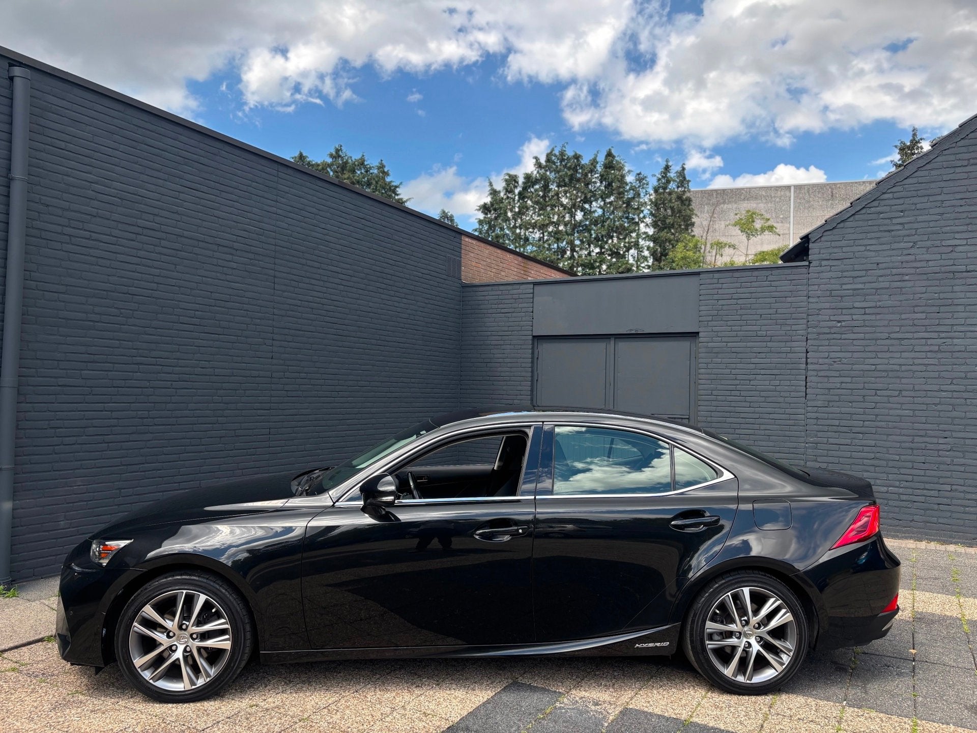 Lexus IS 300h Hybrid Business Line | Dealer Onderhouden | Fa, Automaat, Gebruikt, Bedrijf, Hybride Elektrisch/Benzine