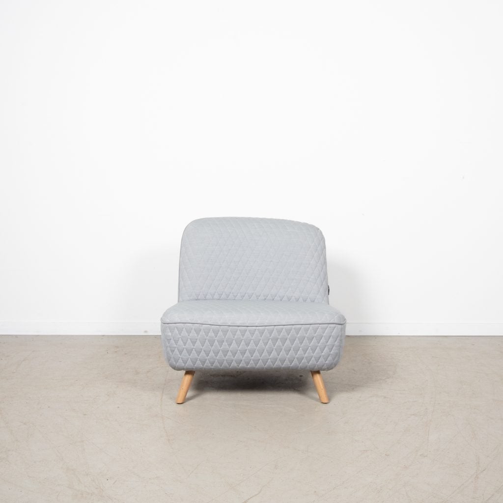 2x Moooi Cocktail Fauteuil Lichtgrijs Stof, Niet ingevuld, Minder dan 75 cm, Zo goed als nieuw, 50 tot 75 cm