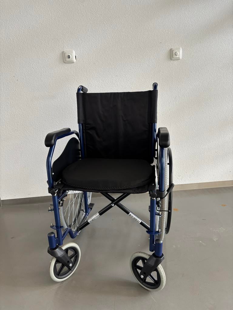 Rolstoel huren Dag weekend | Inklapbaar + comfort zit kussen, Ophalen of Verzenden, Inklapbaar, Nieuw, Duwrolstoel
