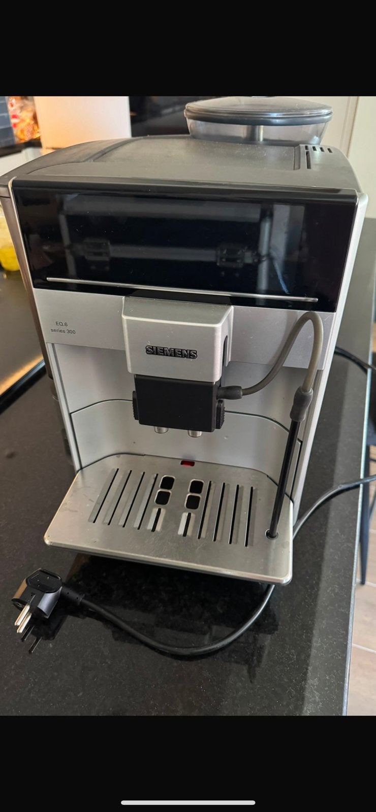 Siemens eq6 300 serie, Witgoed en Apparatuur, Koffiezetapparaten, Ophalen, Gebruikt, Koffiemachine