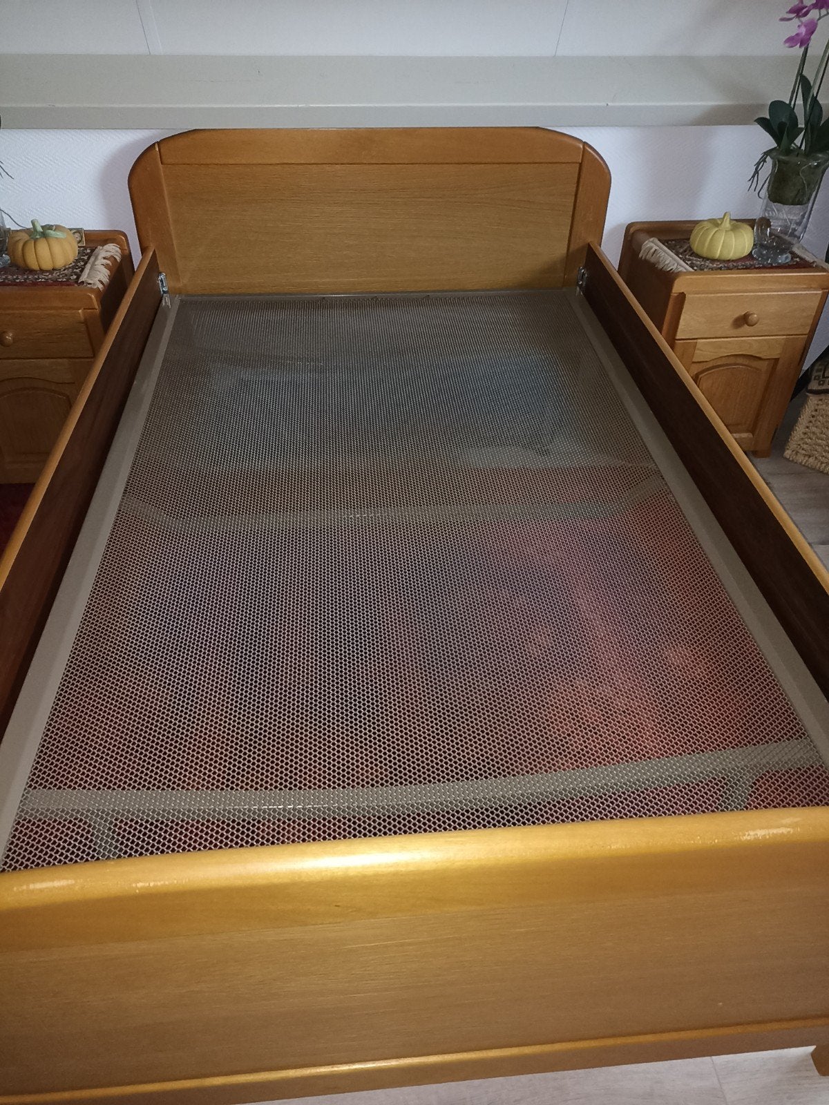 twijfelaar 120 x190 bed met spiraalbodem, Ophalen, Gebruikt, Eenpersoons, Bruin