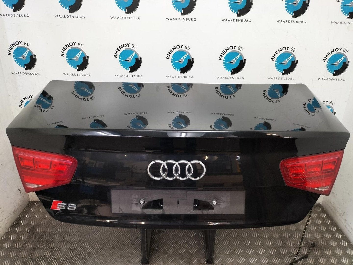 AUDI A8 4.2 TDI AWD QUATTRO PRO LINE  ACHTERKLEP 2010, Ophalen of Verzenden, Gebruikt, Stiba lid