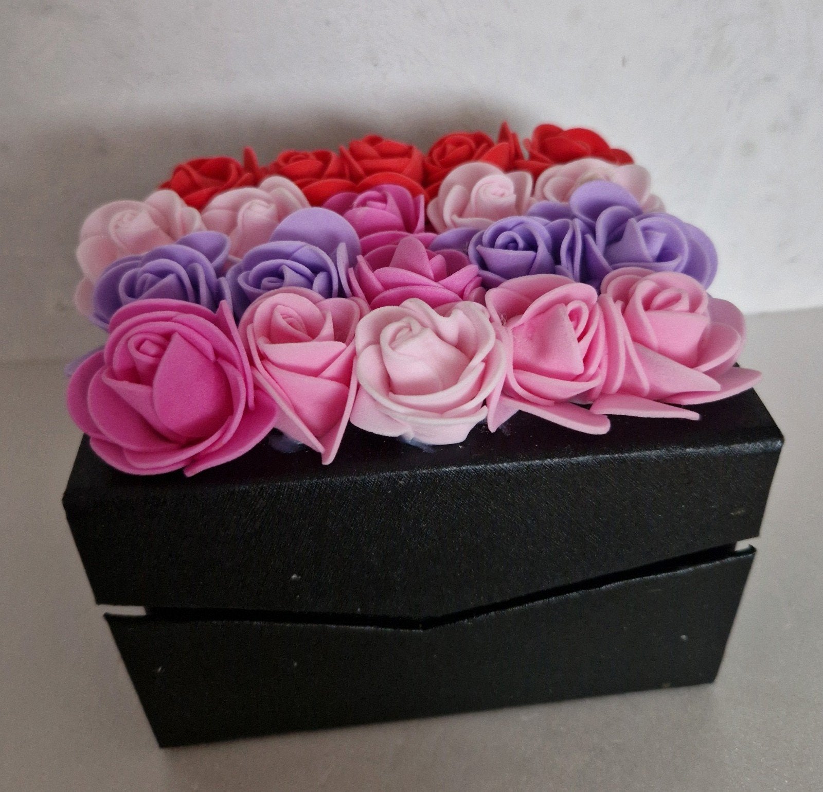 Sieraden doosje met foam roosjes, Ophalen of Verzenden, Zo goed als nieuw