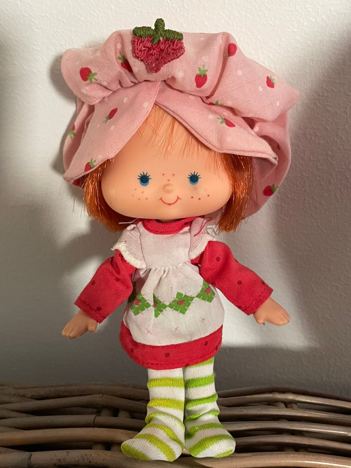 Strawberry shortcake aardbeien poppetje 1979, Ophalen of Verzenden, Zo goed als nieuw, Beeldje, Overige merken