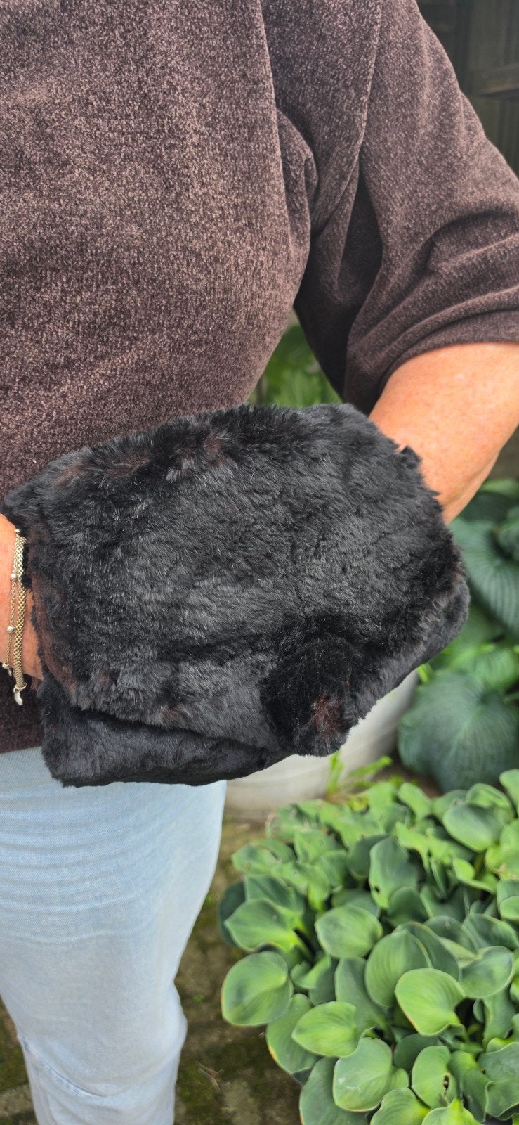 Zwarte Faux Fur Handmof - Warm en Stijlvol, Onbekend, Ophalen of Verzenden, Zo goed als nieuw