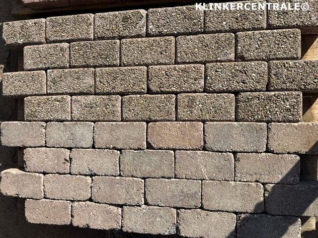 850m2 heide betonklinkers keiformaat bkk bss oprit erfverh., Tuin en Terras, Tegels en Klinkers, Bij dit gebruikte product niet meer te achterhalen.