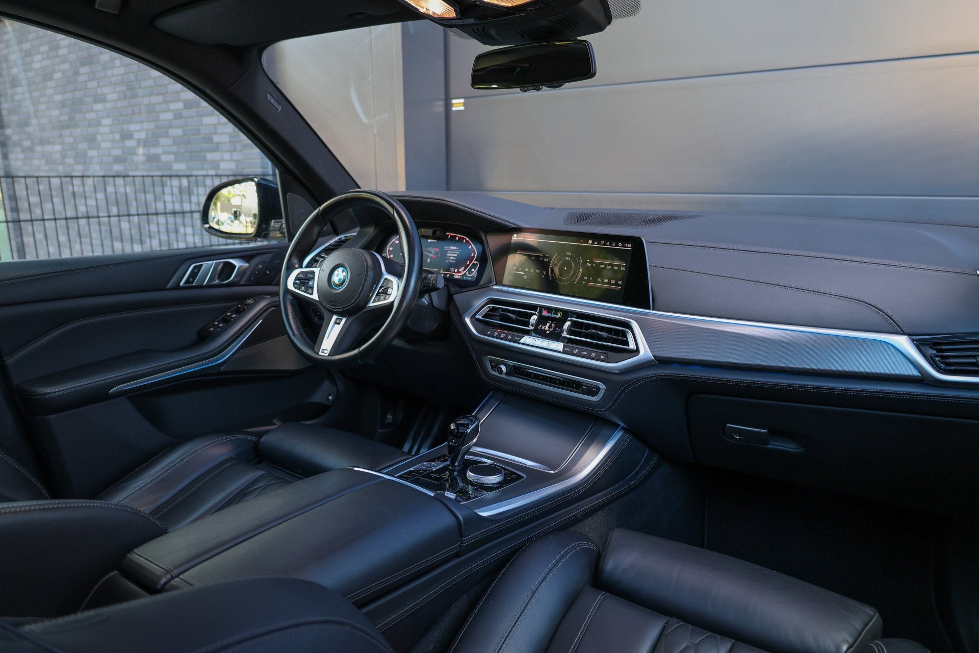 Foto 37 van BMW X5 xDrive45e High Executive | BTW | M-SPORT | PANO | LAS