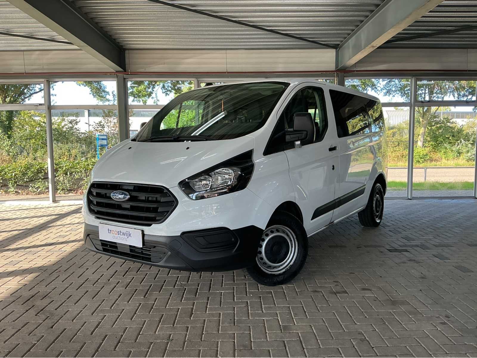 Ford Transit Custom 9-Persoons | Ruime & Comfortabele Person, Auto's, Euro 6, 4 cilinders, 255 €/maand, Wit