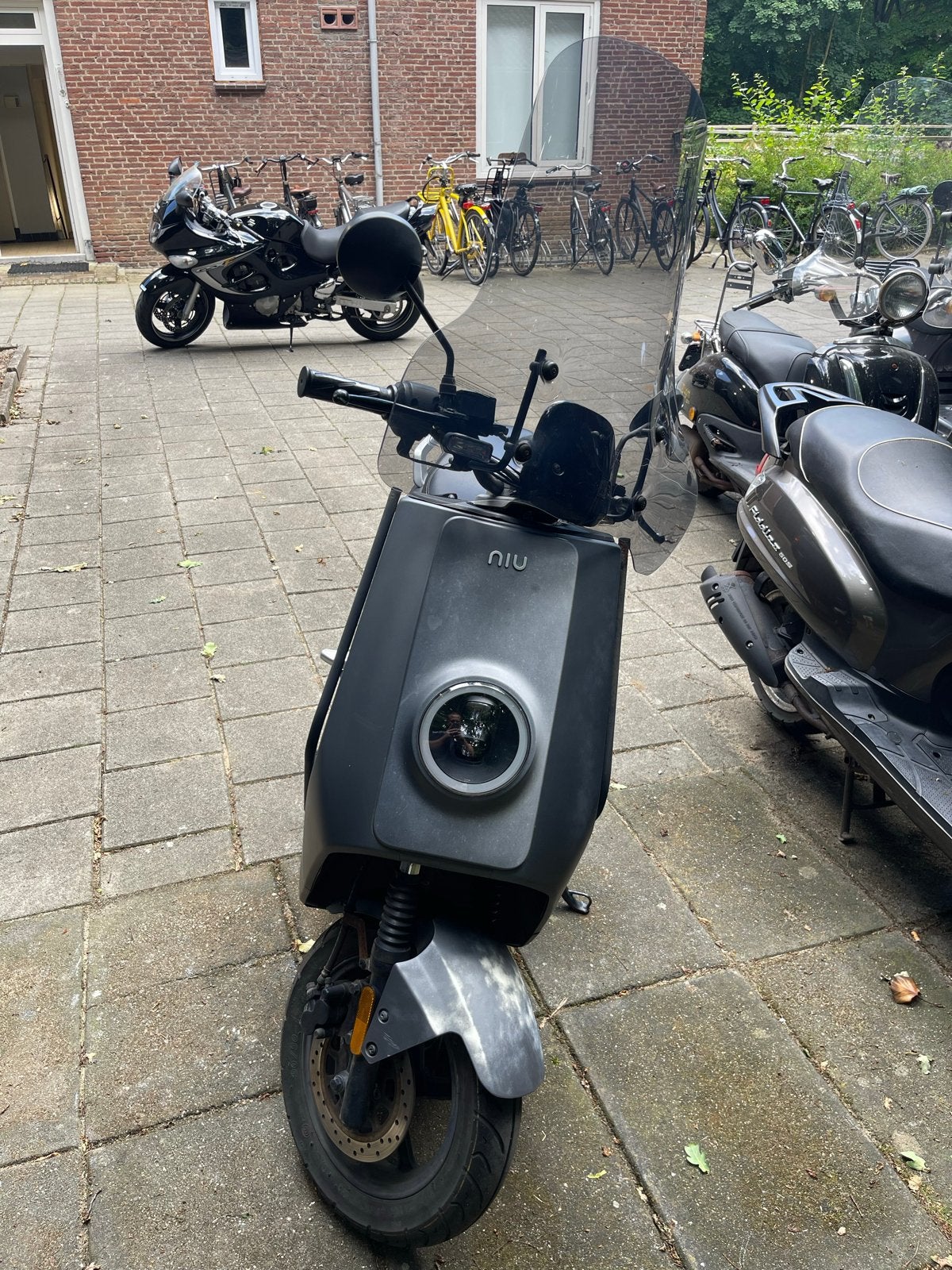Niu Elektrische Scooter met 2 accu's - Stil en Vredig Rijden, Ophalen of Verzenden, Gebruikt, Elektrisch, Overige merken