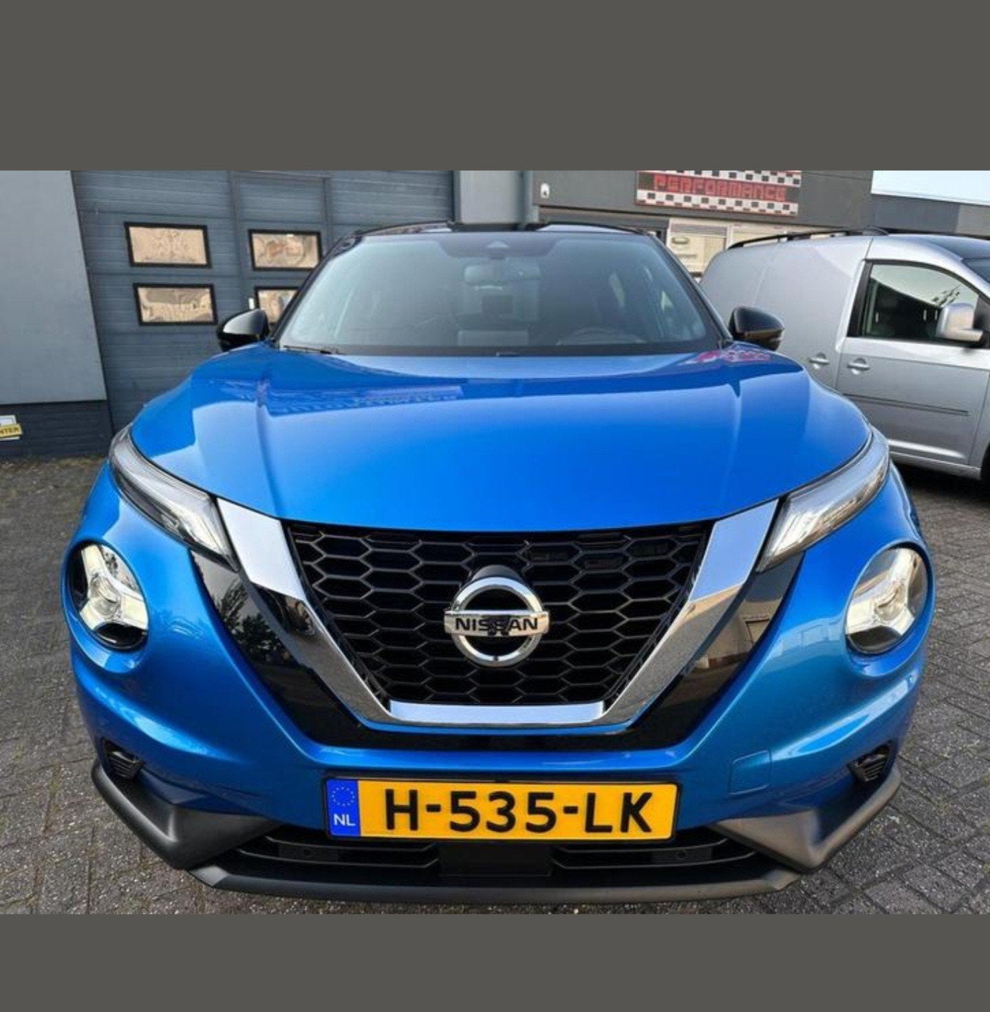 Foto 2 van Nissan Juke 1.0 Dig-t 117pk 2020 Blauw
