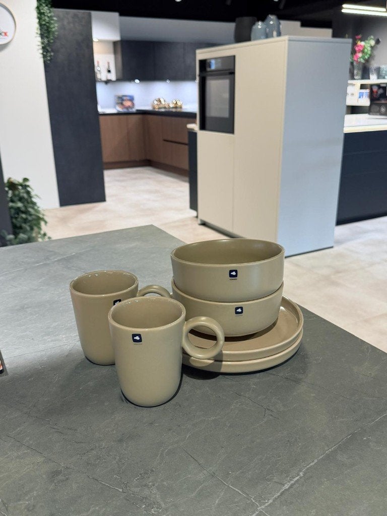 Leonardo ROMA 6-delige servies set in de kleur Beige, Huis en Inrichting, Keuken | Servies, Nieuw, Compleet servies, Aardewerk