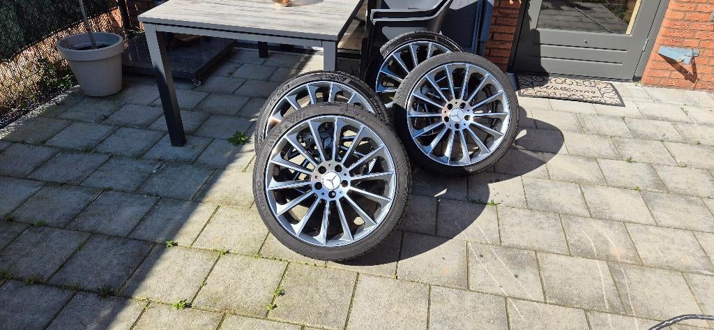 Mercedes E-klasse velgen + banden, Gebruikt, 275 mm, Banden en Velgen, Personenwagen