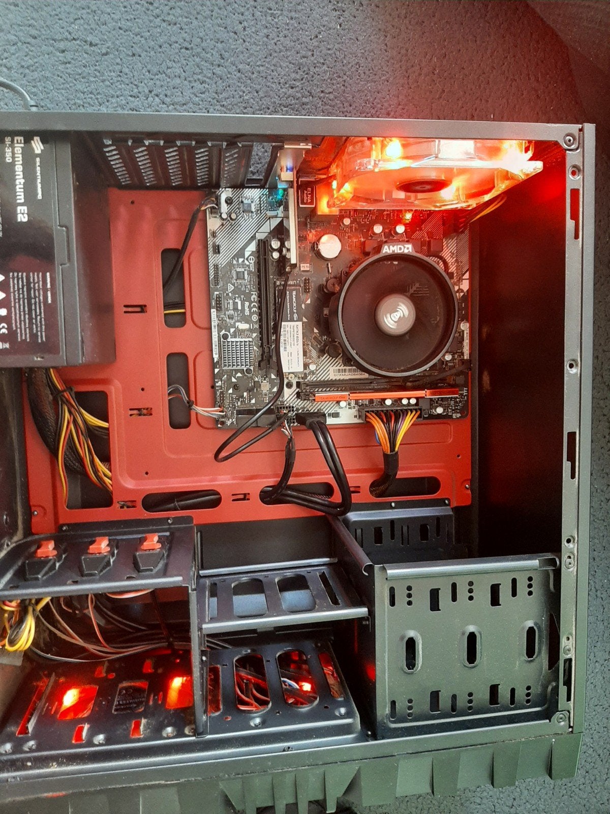 Game PC Set | Ryzen 3 3200G | 8GB RAM | 256GB SSD | Compleet, Computers en Software, Met monitor, 8 GB, Ophalen of Verzenden, Zo goed als nieuw
