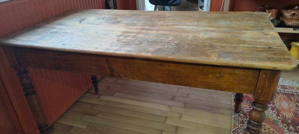 Leuke Franse boerentafel met laatje, maten foto, 74x140, Ophalen