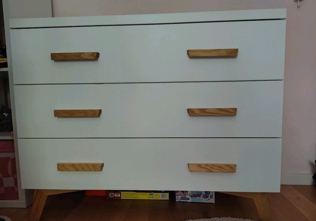 nette stevige commode, Huis en Inrichting, Ophalen, 100 tot 150 cm, Zo goed als nieuw, 3 of 4 laden