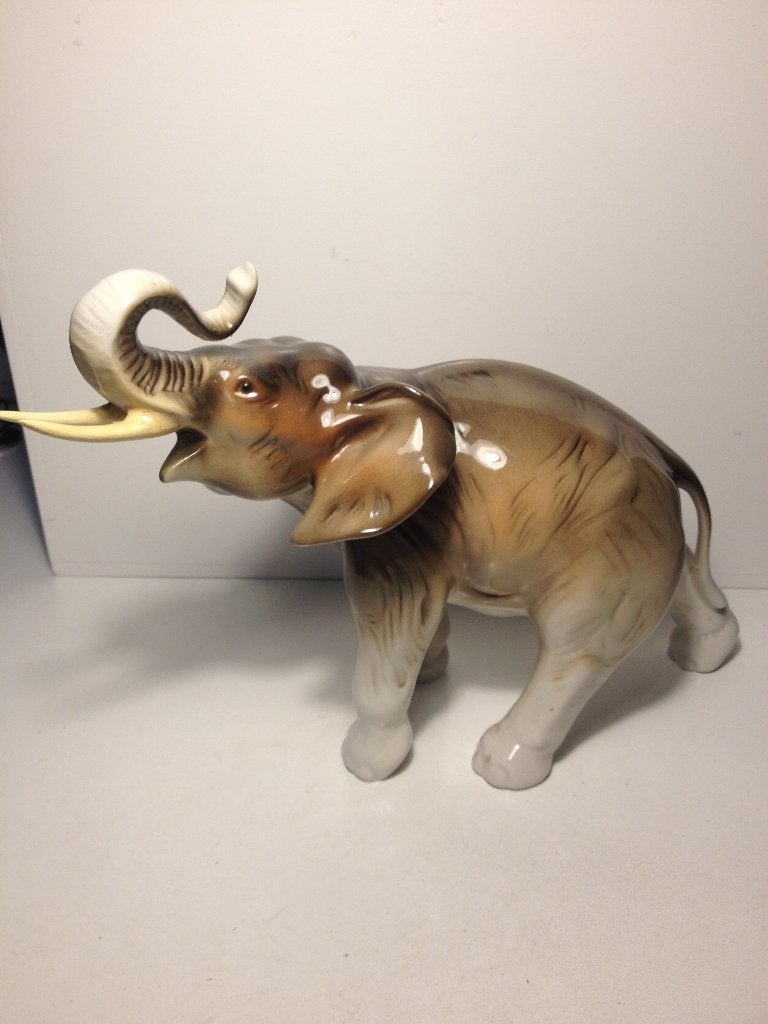antieke porseleinen olifant van Royal Dux, Verzenden