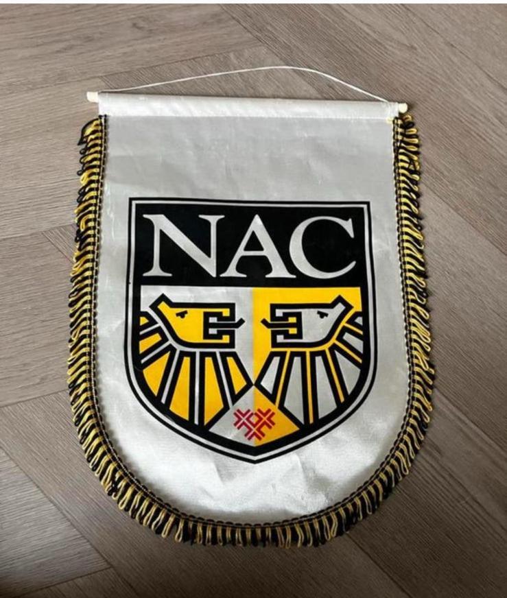 9 Vaantjes oa NAC Breda, Nec, Maat XL, Ophalen of Verzenden, Zo goed als nieuw, Clubaccessoires