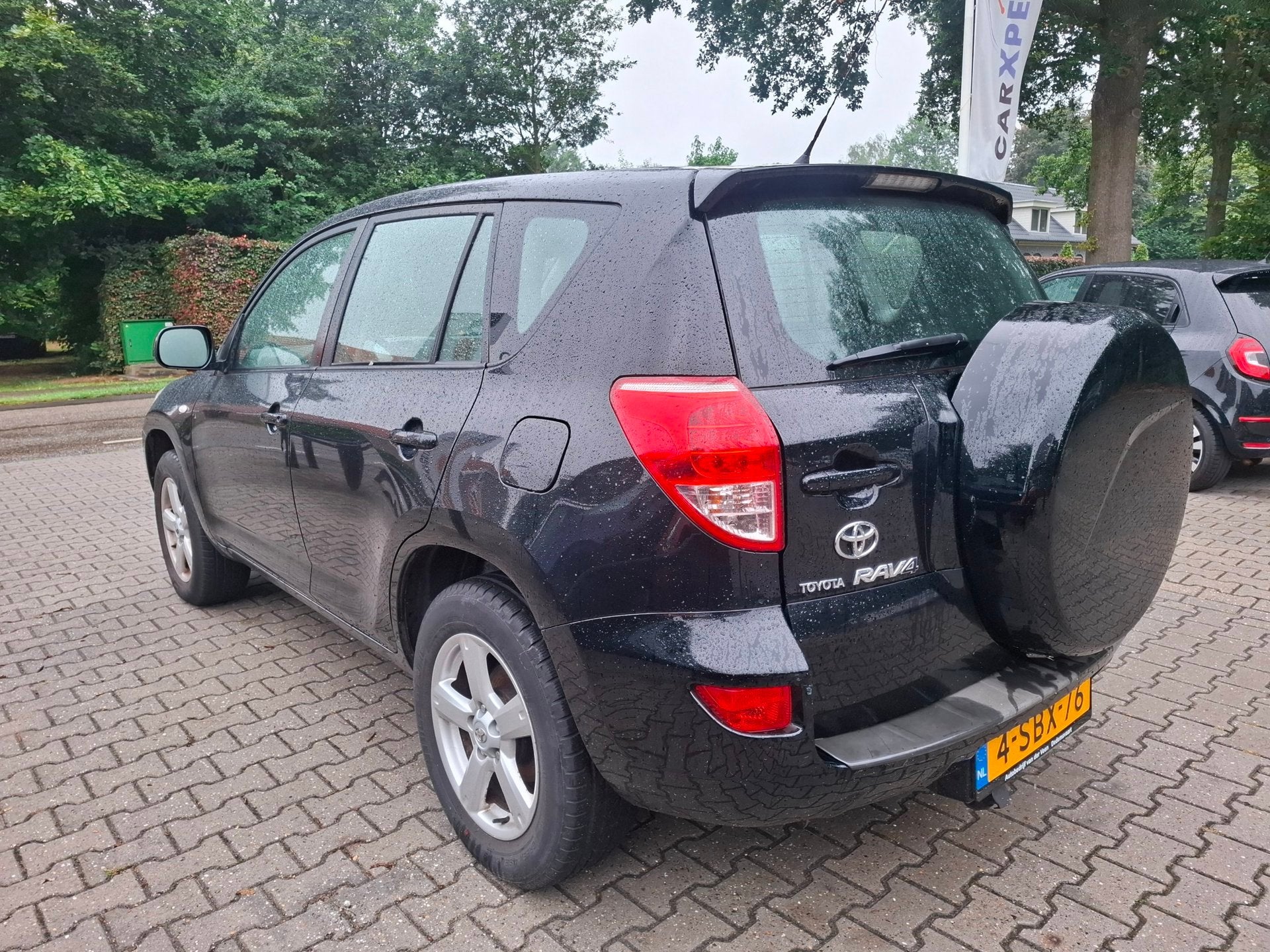 Toyota RAV4 2.0 VVTi AWD Trekhaak | Airconditioning, Auto's, Toyota, 1998 cc, 4 cilinders, 2000 kg, Zwart