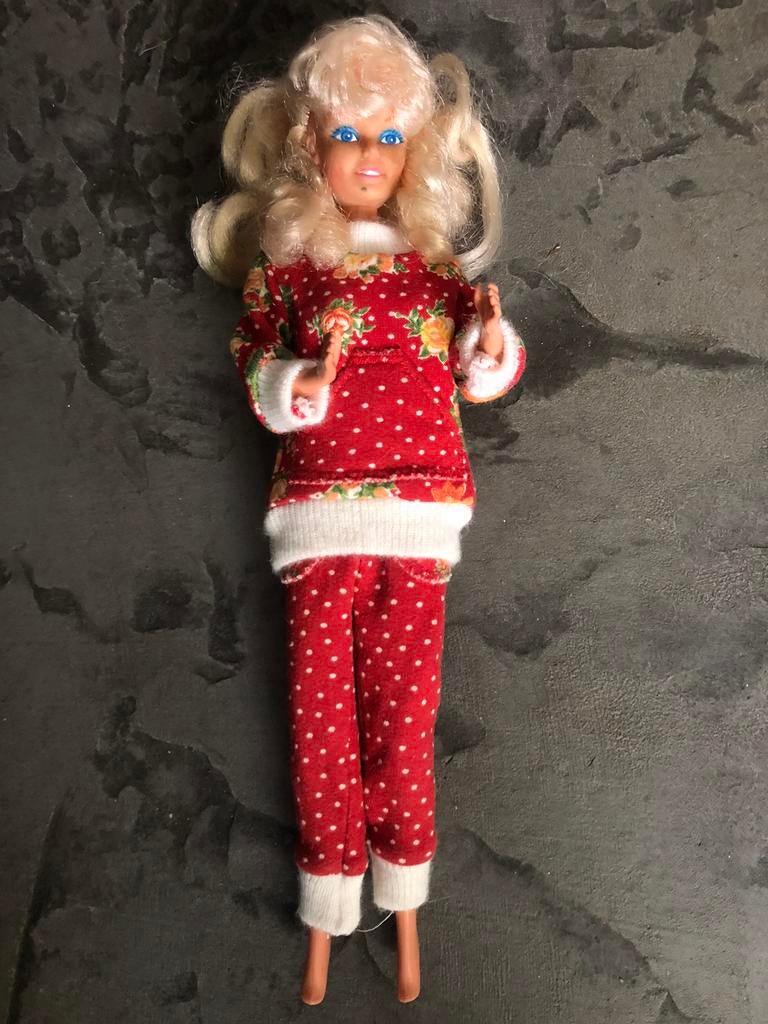 Vintage barbie mattel 1966 & pijpe krullen in huispak, Ophalen, Zo goed als nieuw, Fashion Doll
